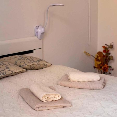 Varfal-Lak Apartman Sopron Buitenkant foto