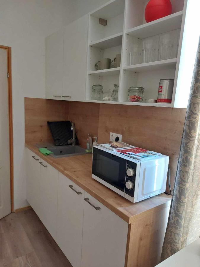 Varfal-Lak Apartman Sopron Buitenkant foto