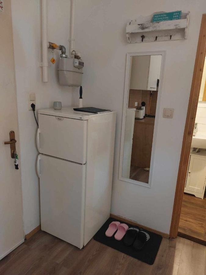 Varfal-Lak Apartman Sopron Buitenkant foto