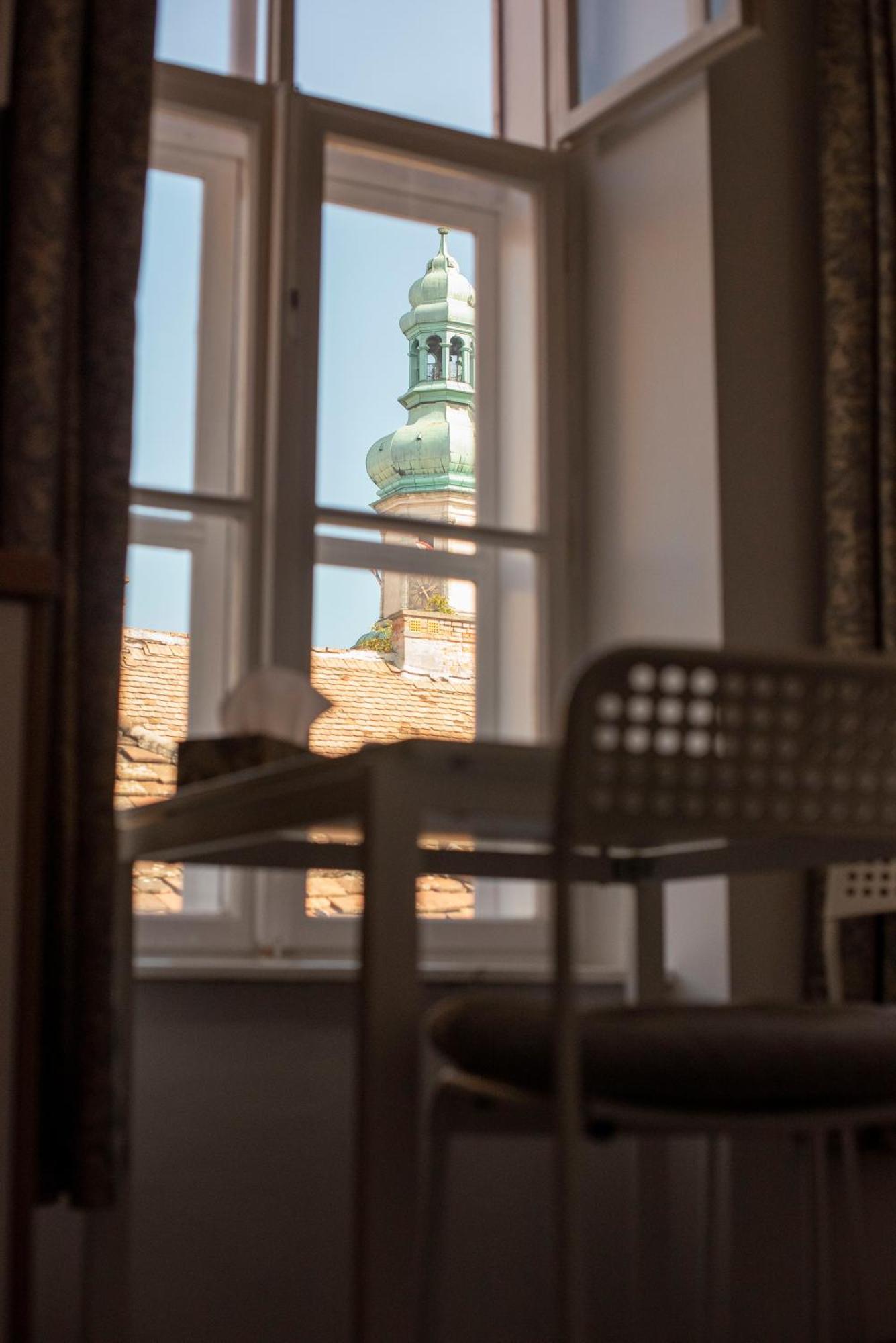 Varfal-Lak Apartman Sopron Buitenkant foto